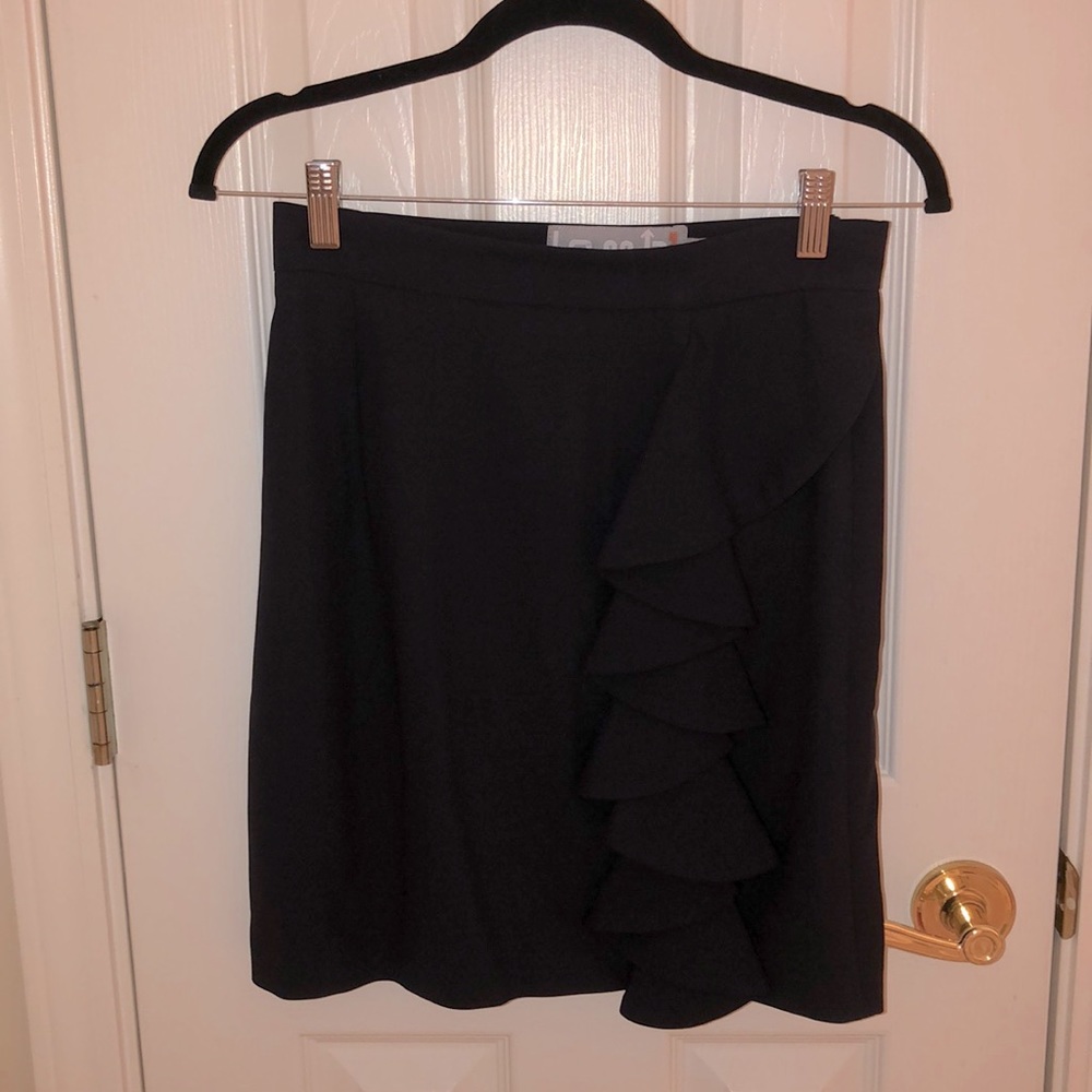 L.a.m.b. Sp 08 ruffle skirt size 6